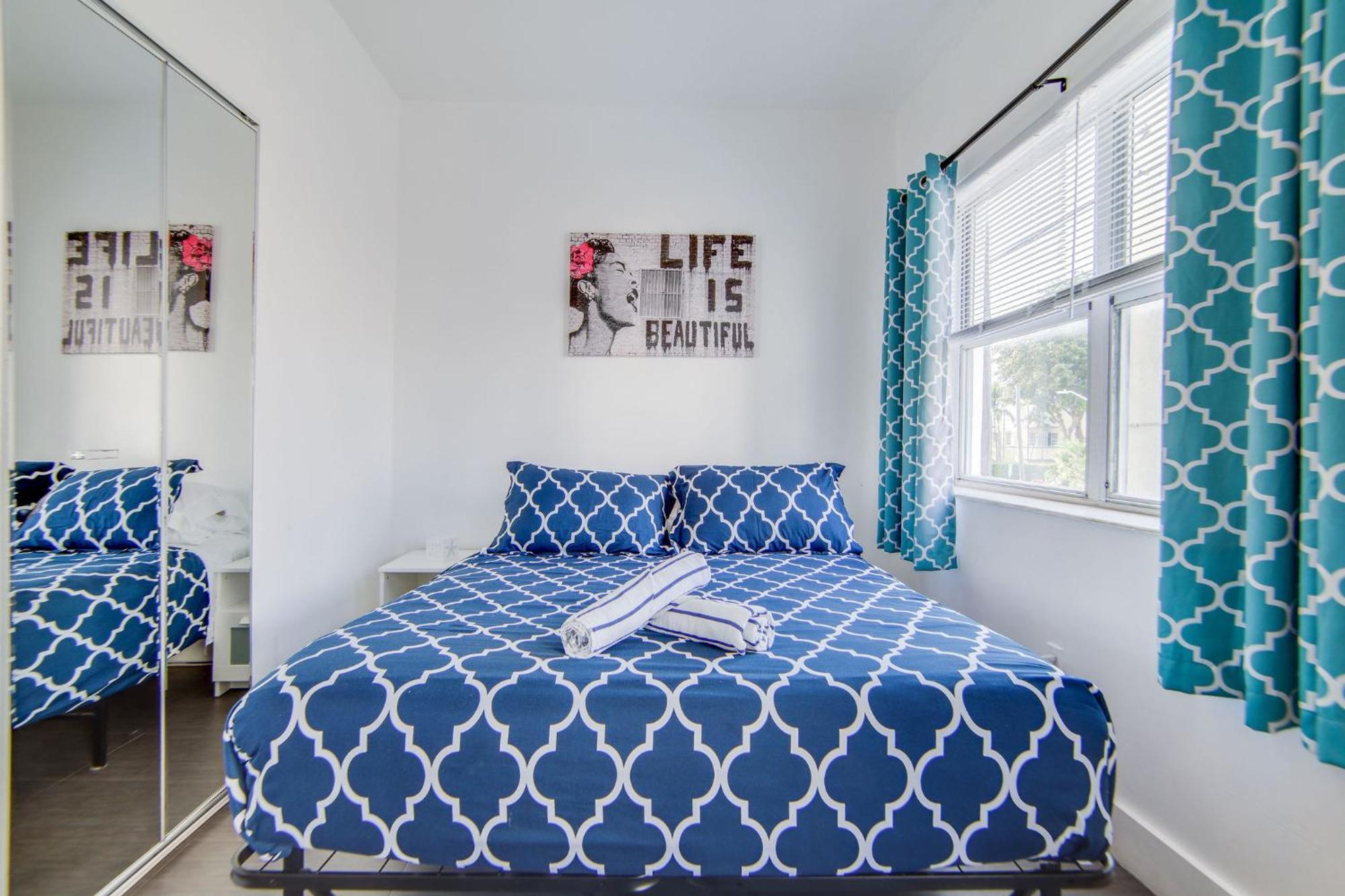 Chic Large Studio Apt Near Ocean Drive South Beach Майами-Бич Экстерьер фото